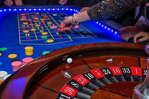 Antarmuka iOS Web depo55 dengan meja dealer langsung blackjack di layar mobile